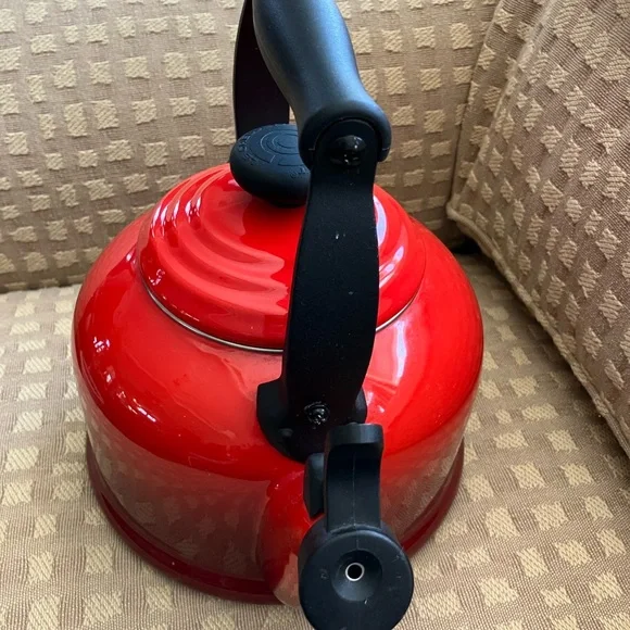 Le Creuset Red Stovetop Whistling Tea Kettle with Black Handle - Picture 3 of 14